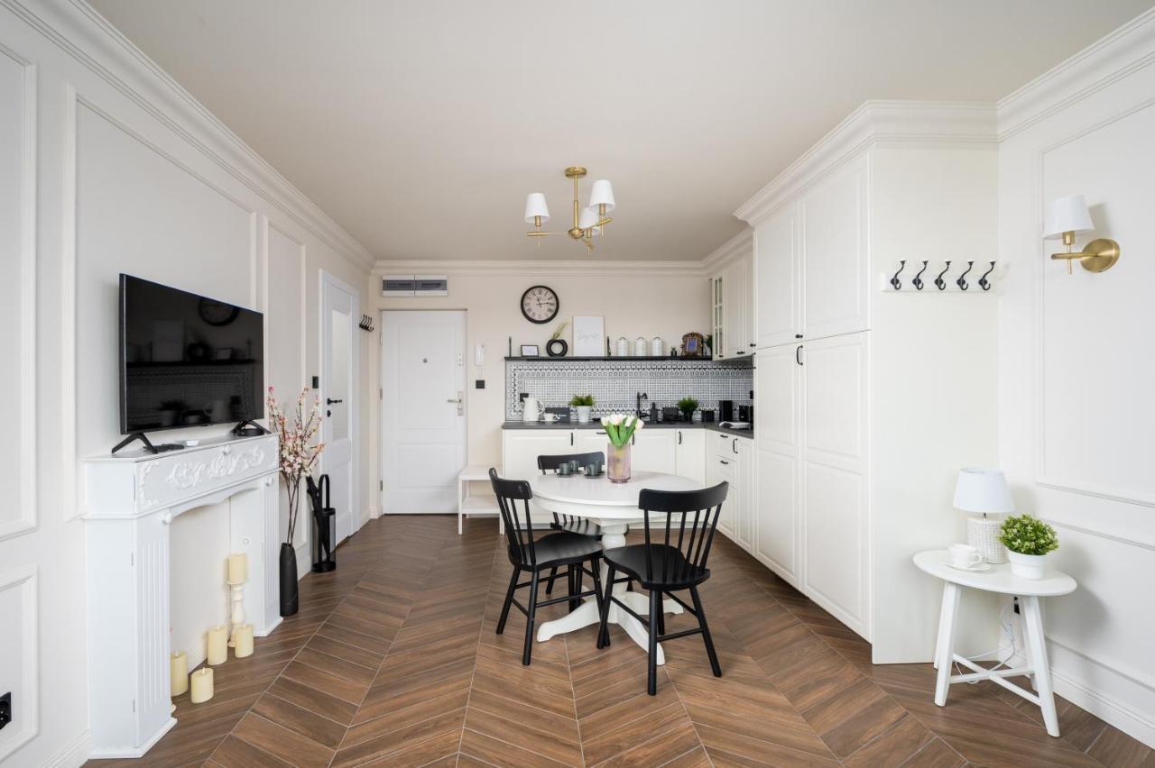 Petit Paris 36 Apartment Warschau Buitenkant foto